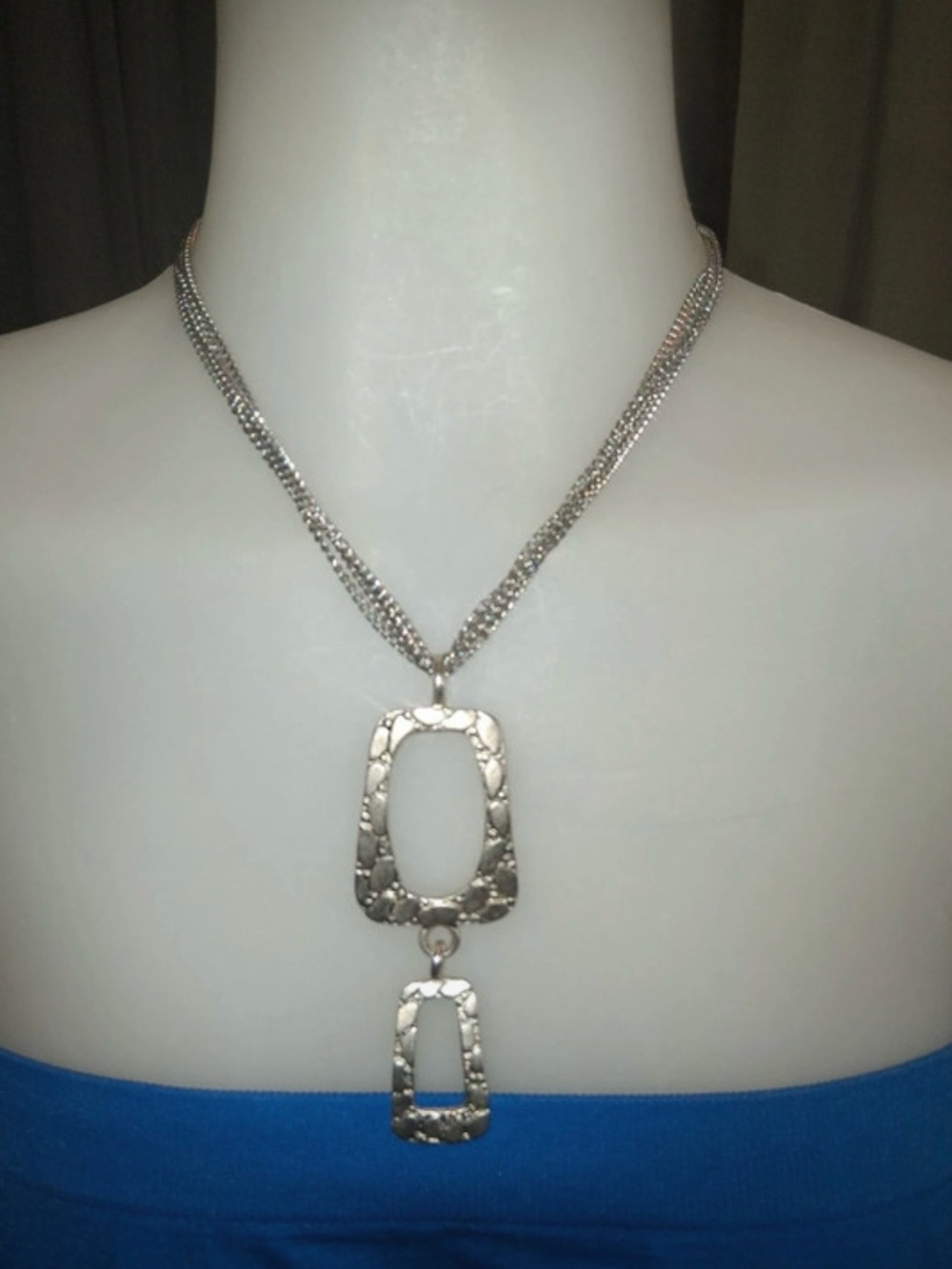 Chico’s Hammered Silver Geometric Pendant Necklace on Multi Strand Chains